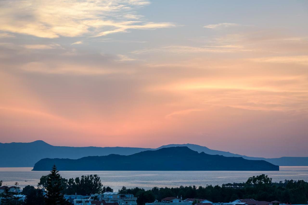 Golden Beach Hill Apartments カト・ダラトソ エクステリア 写真