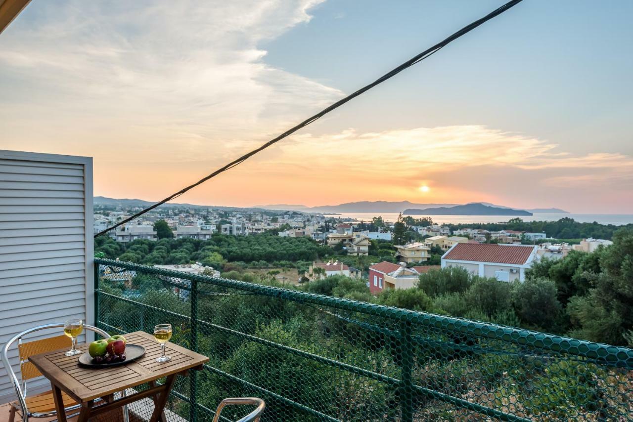 Golden Beach Hill Apartments カト・ダラトソ エクステリア 写真